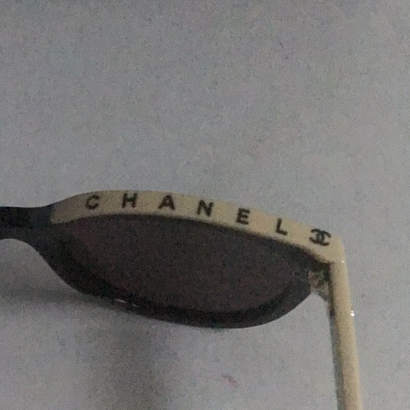 CHANEL SUNGLASSES LADIES. - Picture 5 of 6